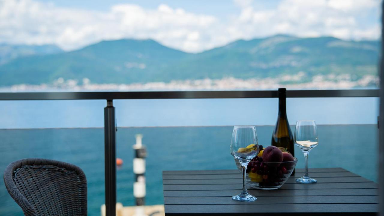 Family House Bjelila Vila Tivat Exterior foto