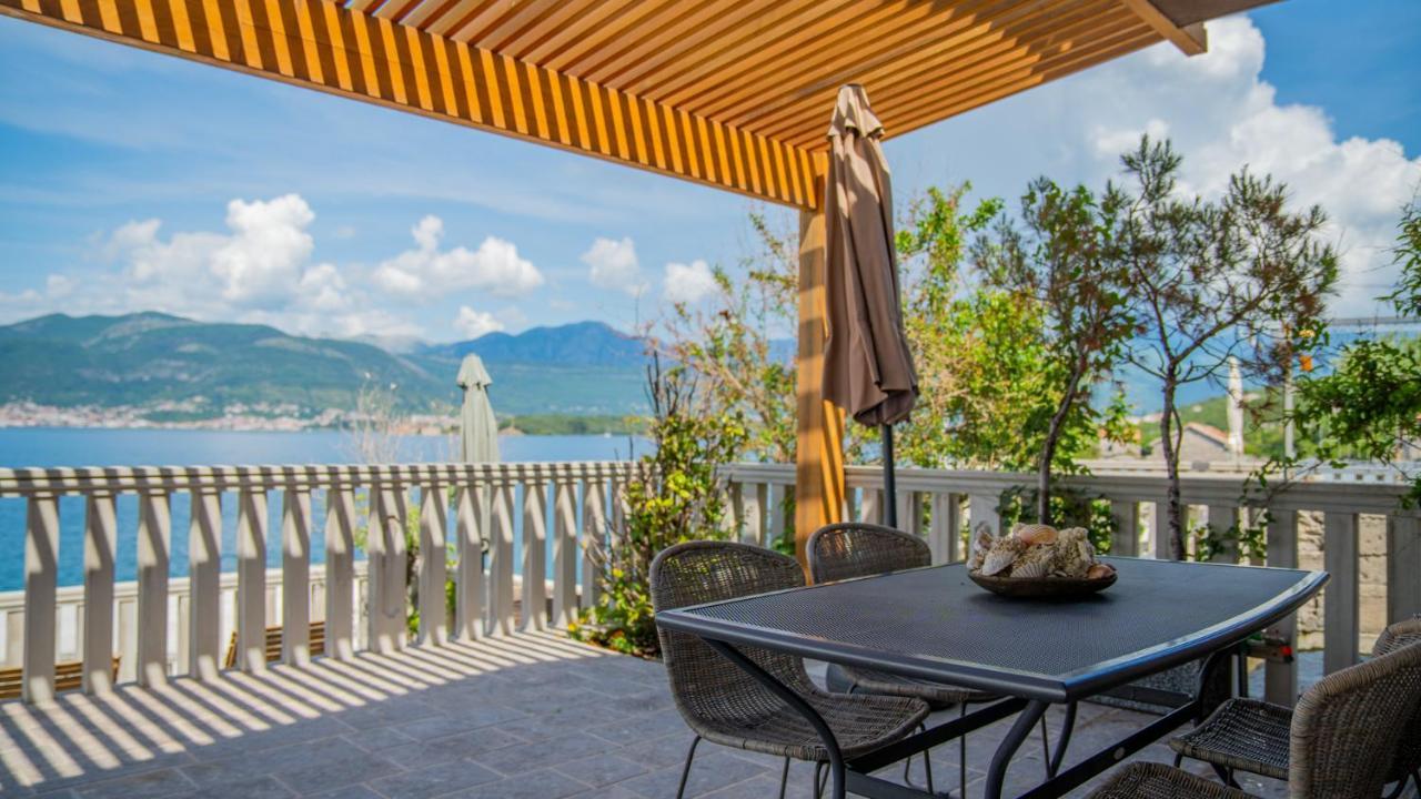 Family House Bjelila Vila Tivat Exterior foto