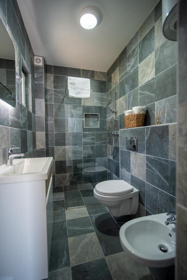 Family House Bjelila Vila Tivat Exterior foto