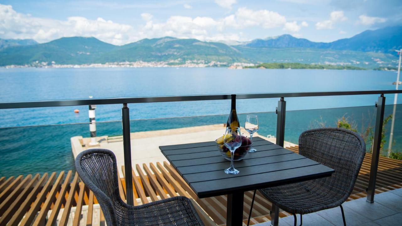 Family House Bjelila Vila Tivat Exterior foto